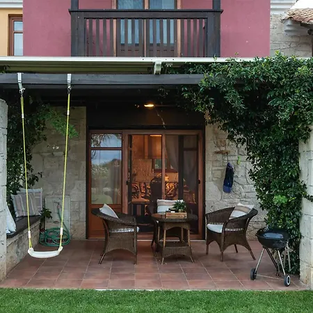 Michaela Shared Pool Villa,