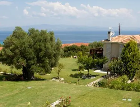 Willa Michaela Shared Pool Villa,