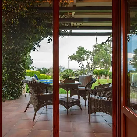 فيلة Michaela Shared Pool Villa,